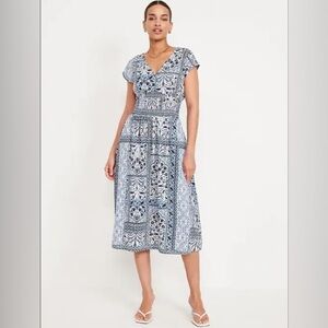 Women’s waist defined midi dress. Blue Paisley; Small Petite;